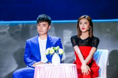 《青春同学会》胡军变身“贺涵”，陈赫、郑恺 “大打出手”