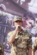 空降兵电视剧《伞兵魂》举办发布会 李岷城迷彩帅气现身