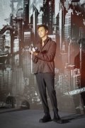 陈伟霆《橙红年代》北京发布会 实力cos“黄牛”高能Max