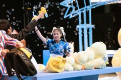 吴映洁喜提《明侦》最爱造型 凶萌“春丽”可爱来袭