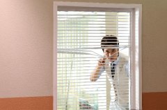 《爱上你治愈我》彭冠英搞怪反差 与窦骁兄弟损友情掀热议