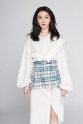 赵小棠曝最新写真 展现飒酷少女的另类优雅