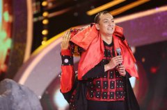 “一人分饰多角”腹语相声演绎相亲大会 铁岭艺术团重返笑傲舞台
