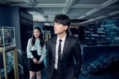 孙杨要送泳裤给百克力