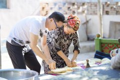 吴刚父子《一路成年》新疆之行收获满满 吴羽卿获封“能力者”