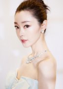 宋轶冰淇淋绿长裙登热搜 亮相盛典优雅迷人