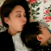 素颜出镜超真实！ 张歆艺再爆金句：谁会瞧不起一个妈妈