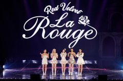 Red Velvet第三次单独演唱会‘La Rouge’公演画报集将于7月3日发行！