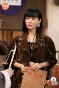 把2吨“大黑狗”抬进演播厅 《巧手神探》靠巧手“高定”俘虏00后
