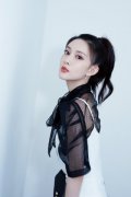   孟子义夏日写真释出明艳气质优雅性感