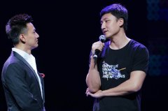 胡海泉探班原创音乐剧《欢迎光临》 全程直播点燃观众期待