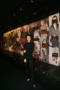 张歆艺出席LOUIS VUITTON《看见LV》武汉站