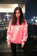 孟子义最新写真少女感十足 示范时髦减龄