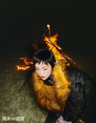 郭采洁游牧草原封面大片 清爽辽阔与大自