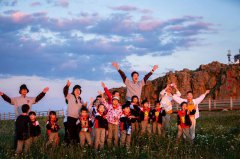 城市萌娃体验草原牧民生活 《不要小看我》自然教育引发家长反思