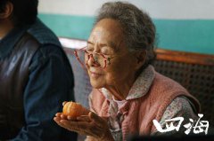 吴彦姝电影《四海》今日上映 祖孙隔窗告别引人泪目