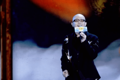 平安亮相2022年广西广播电视台中秋晚会 《床前明月光》《我爱你中国》两首连