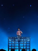 胡夏巡演诸暨站温暖开唱 经典旋律串联青春记忆